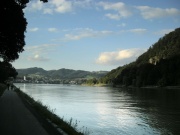Grein am linken Donauufer