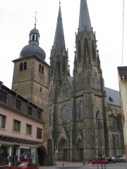 Kirche und Stadttor in Sarralbe