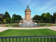 Wasserturm mit Parkanlage in Mannheim