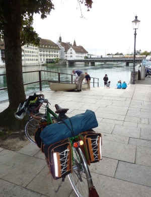 Solothurn: Schiffländte; da wo früher die Weinfässer für die Solothurner Bürger und Ambassadoren gelöscht wurden, landen heute allenfalls noch leichter beladene Kanuten