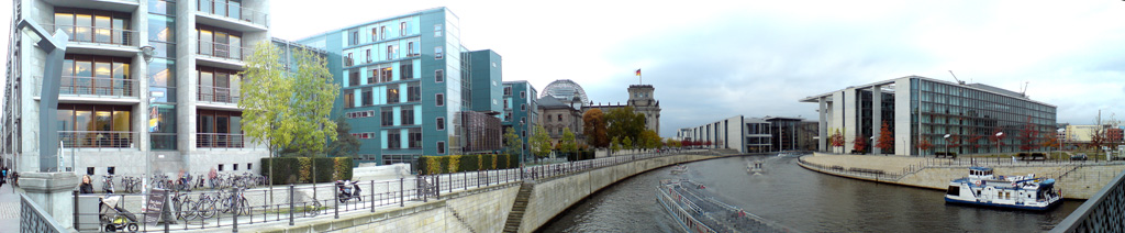Panoramabild Reichstag und Spree